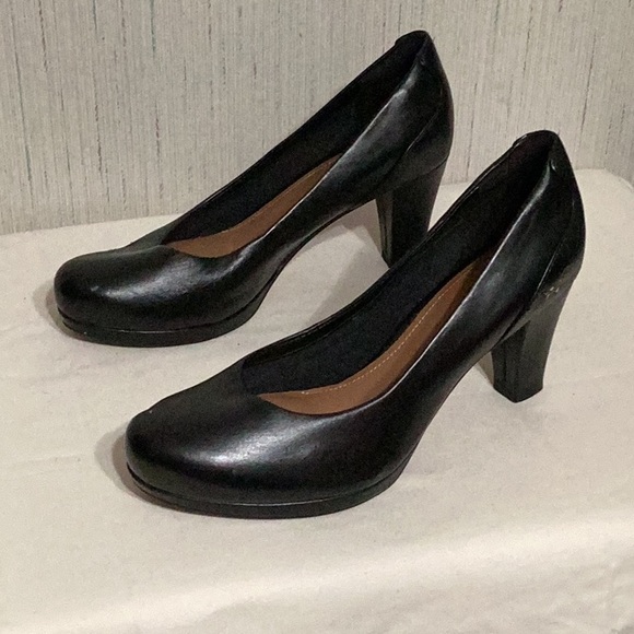 Clarks Artisan heels. - Picture 4 of 7